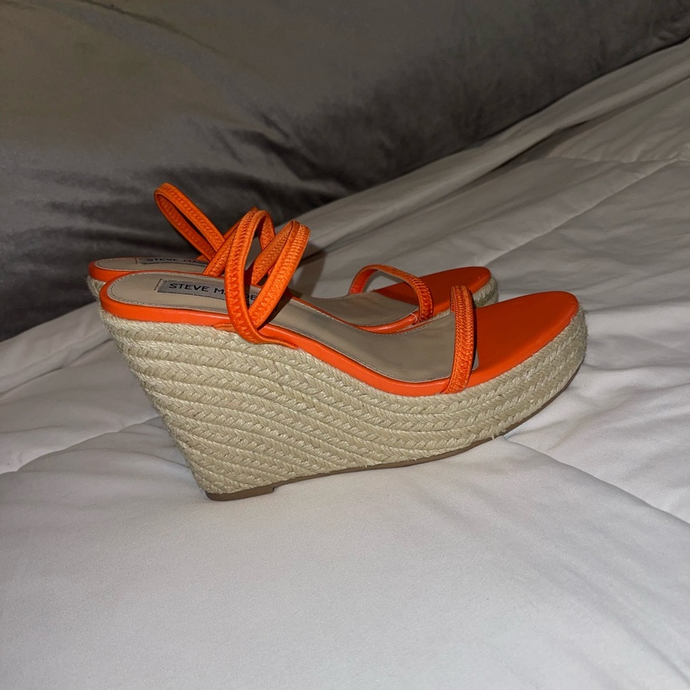 Worn once. I love them but I never wear heels so they don’t get used :(